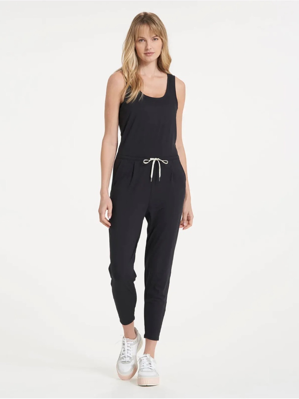 Vuori Women’s Lux Harem Black Jumpsuit Size Small Style VW458